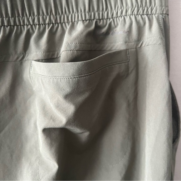 Eddie Bauer Sage Green Lightweight Joggers Size Small - Picture 5 of 7